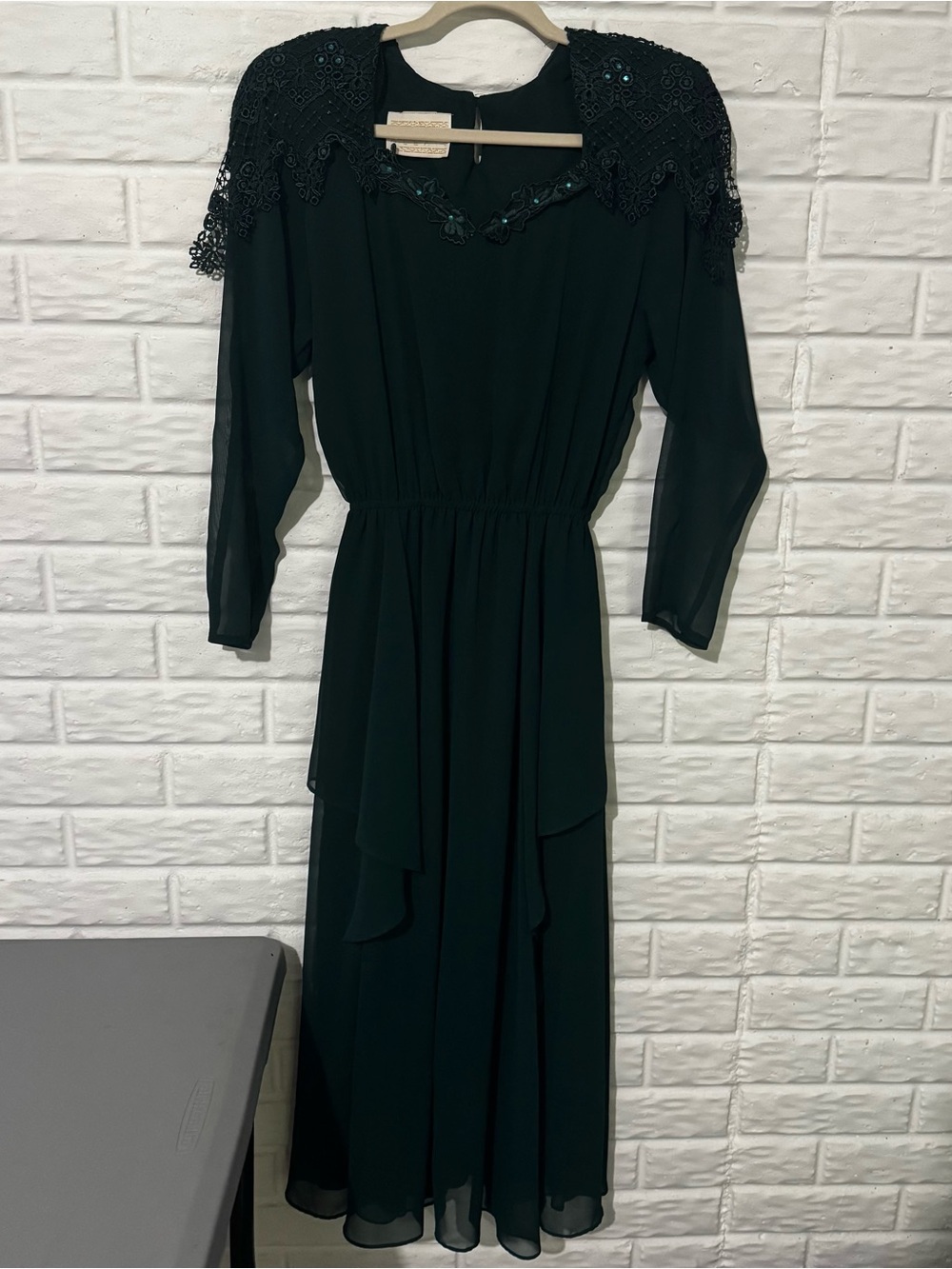 Vintage Spencer Alexis Long Dress Women’s 10 Emerald Green Lace Jeweled Occasion